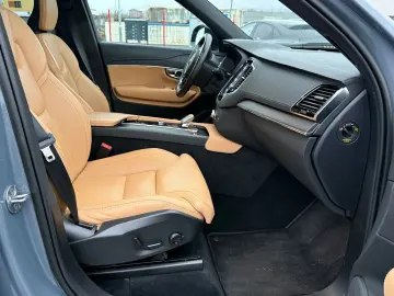 VOLVO XC 90 XC90 Plus Dark Recharge Plug-In Hybrid AWD