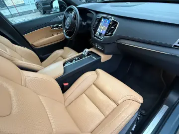 VOLVO XC 90 XC90 Plus Dark Recharge Plug-In Hybrid AWD