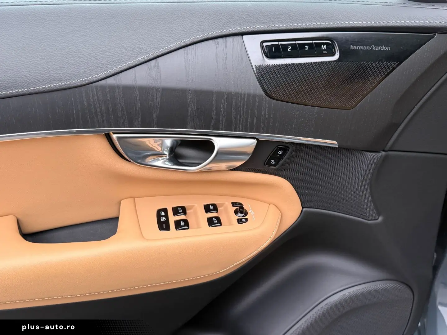 VOLVO XC 90 XC90 Plus Dark Recharge Plug-In Hybrid AWD