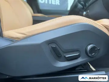 VOLVO XC90 Ultimate Bright Plug-In Hybrid AWD