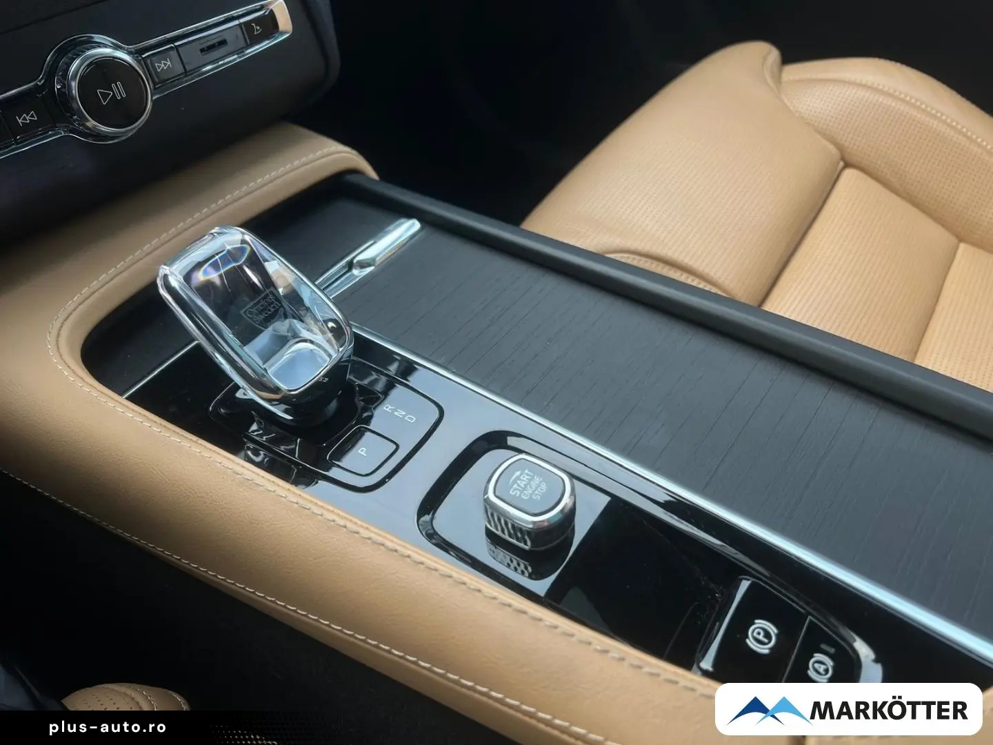 VOLVO XC90 Ultimate Bright Plug-In Hybrid AWD