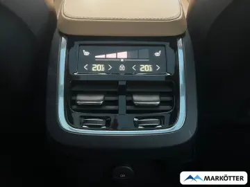 VOLVO XC90 Ultimate Bright Plug-In Hybrid AWD