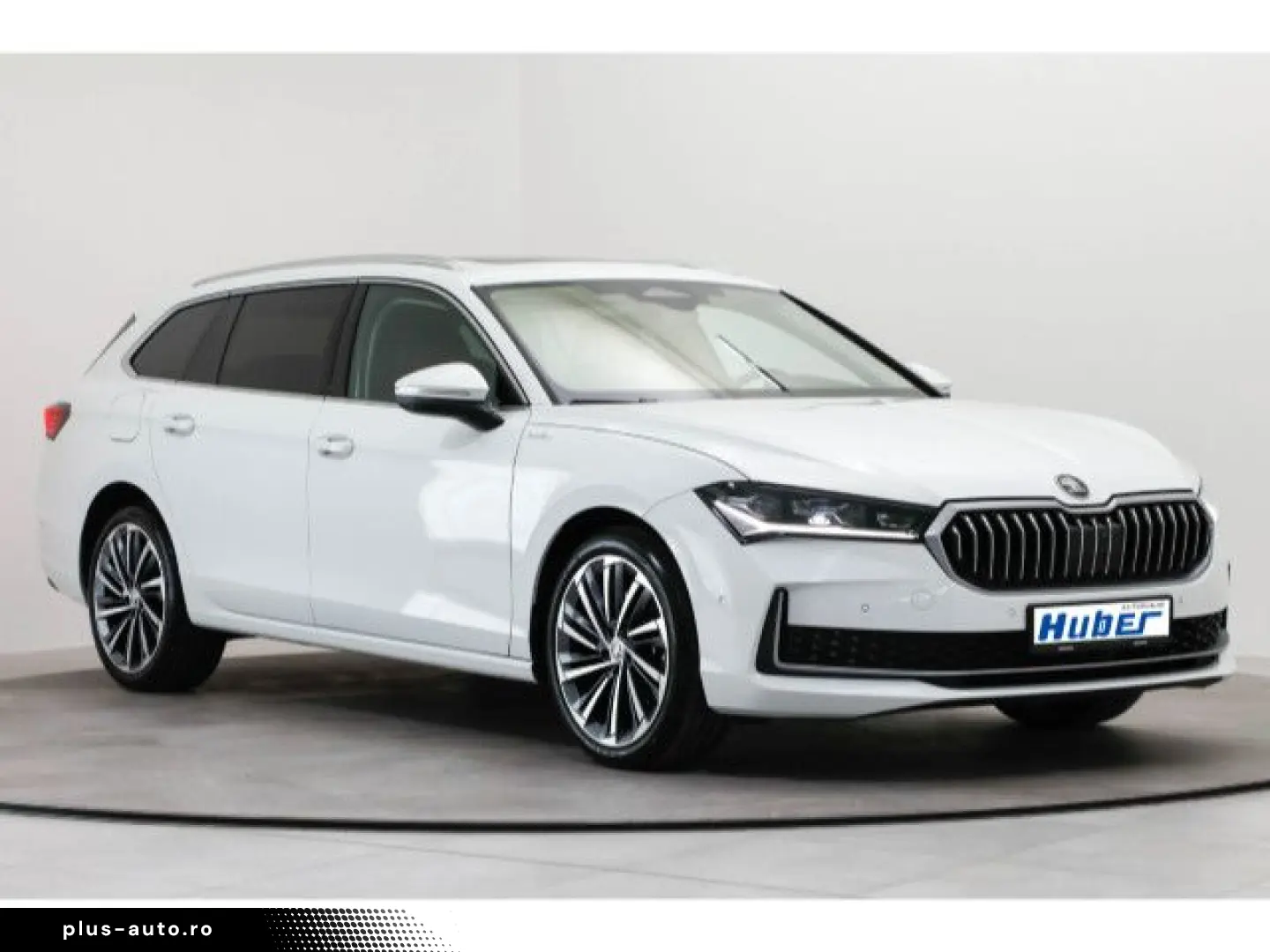 SKODA Superb Combi 2.0 TSI 4x4 DSG L&K AHK 360  Matrix