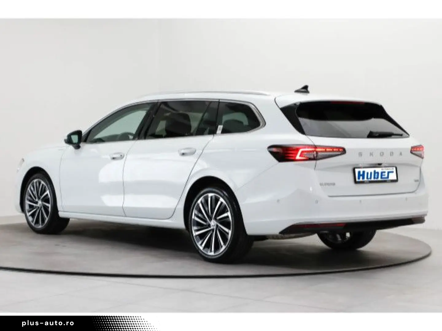 SKODA Superb Combi 2.0 TSI 4x4 DSG L&K AHK 360  Matrix