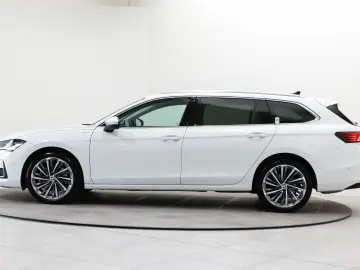 SKODA Superb Combi 2.0 TSI 4x4 DSG L&K AHK 360  Matrix