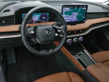 SKODA Superb Combi 2.0 TSI 4x4 DSG L&K AHK 360  Matrix