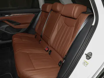 SKODA Superb Combi 2.0 TSI 4x4 DSG L&K AHK 360  Matrix