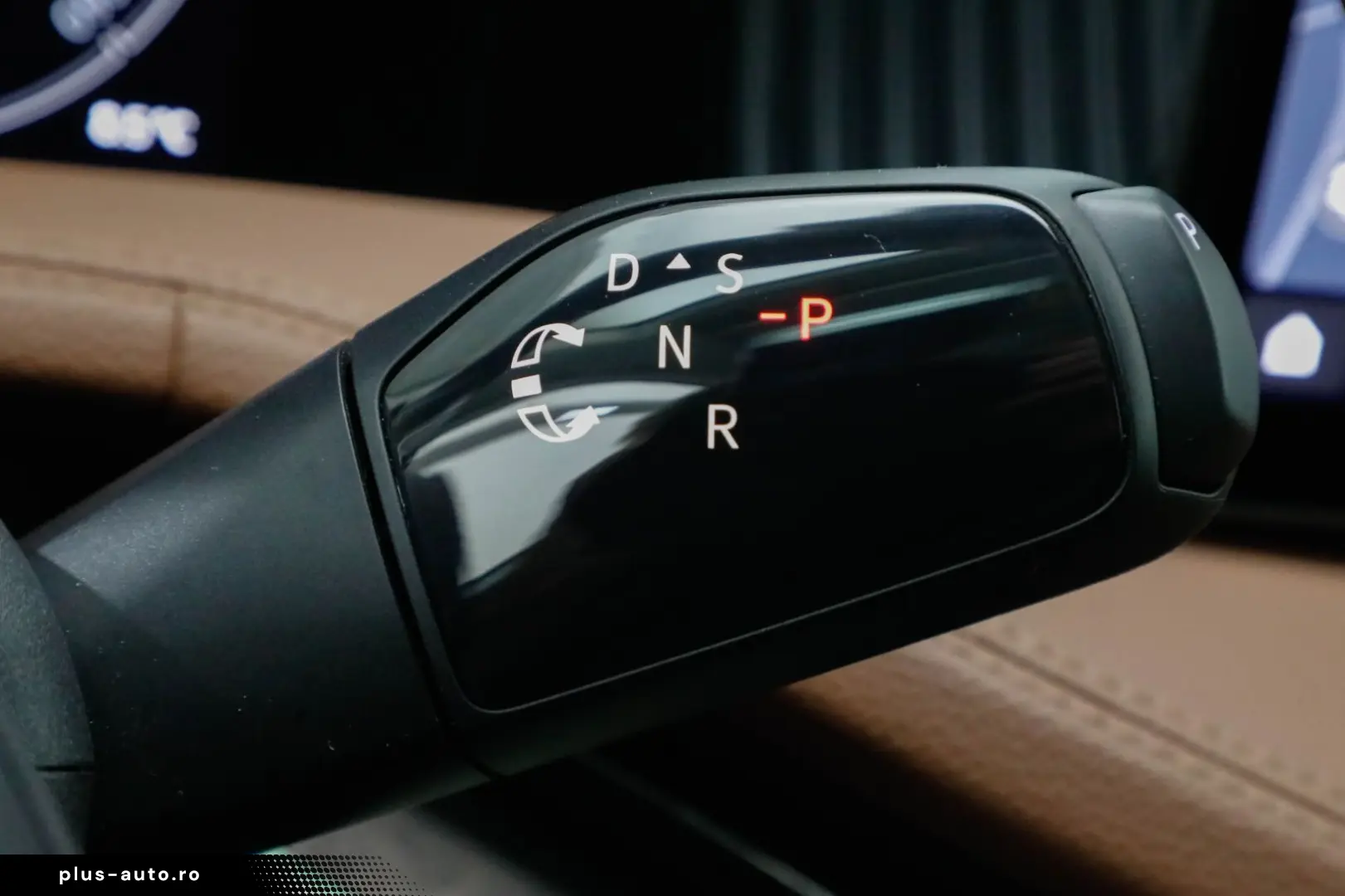 SKODA Superb Combi 2.0 TSI 4x4 DSG L&K AHK 360  Matrix