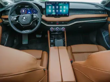 SKODA Superb Combi 2.0 TSI 4x4 DSG L&K AHK 360  Matrix