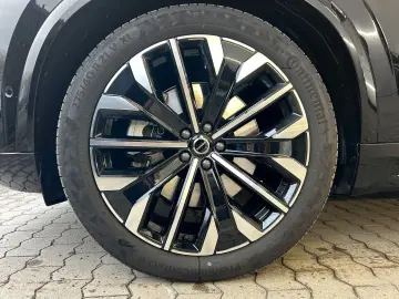 VOLVO XC90 Ultra Dark Recharge Plug-In Hybrid AWD T8 T