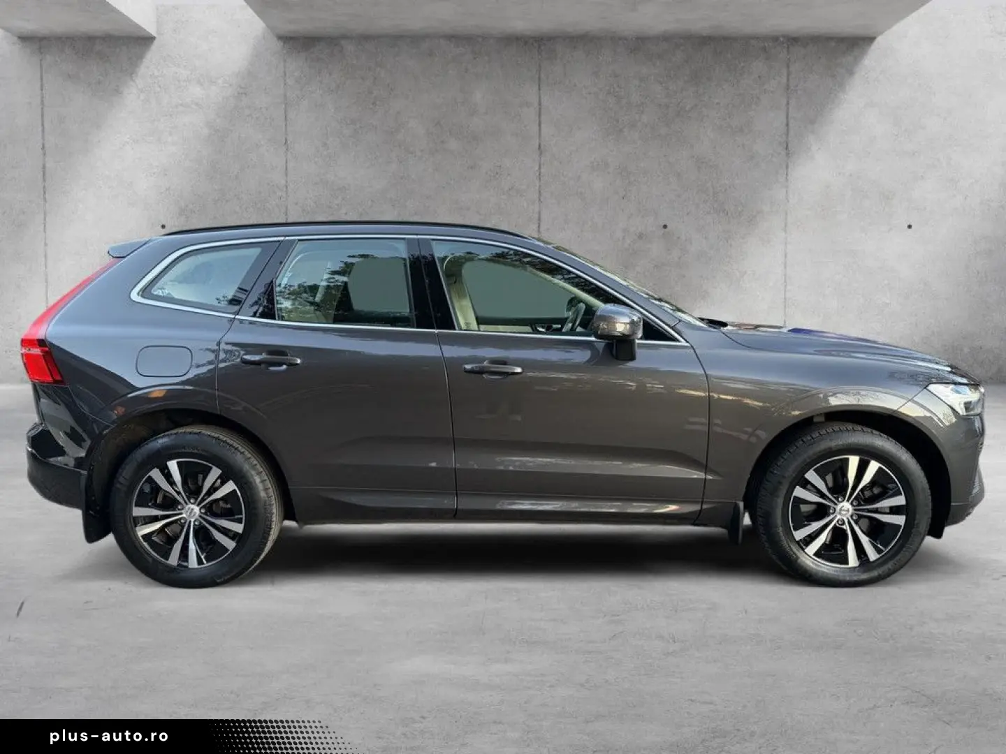 VOLVO XC60 B4 AWD Momentum