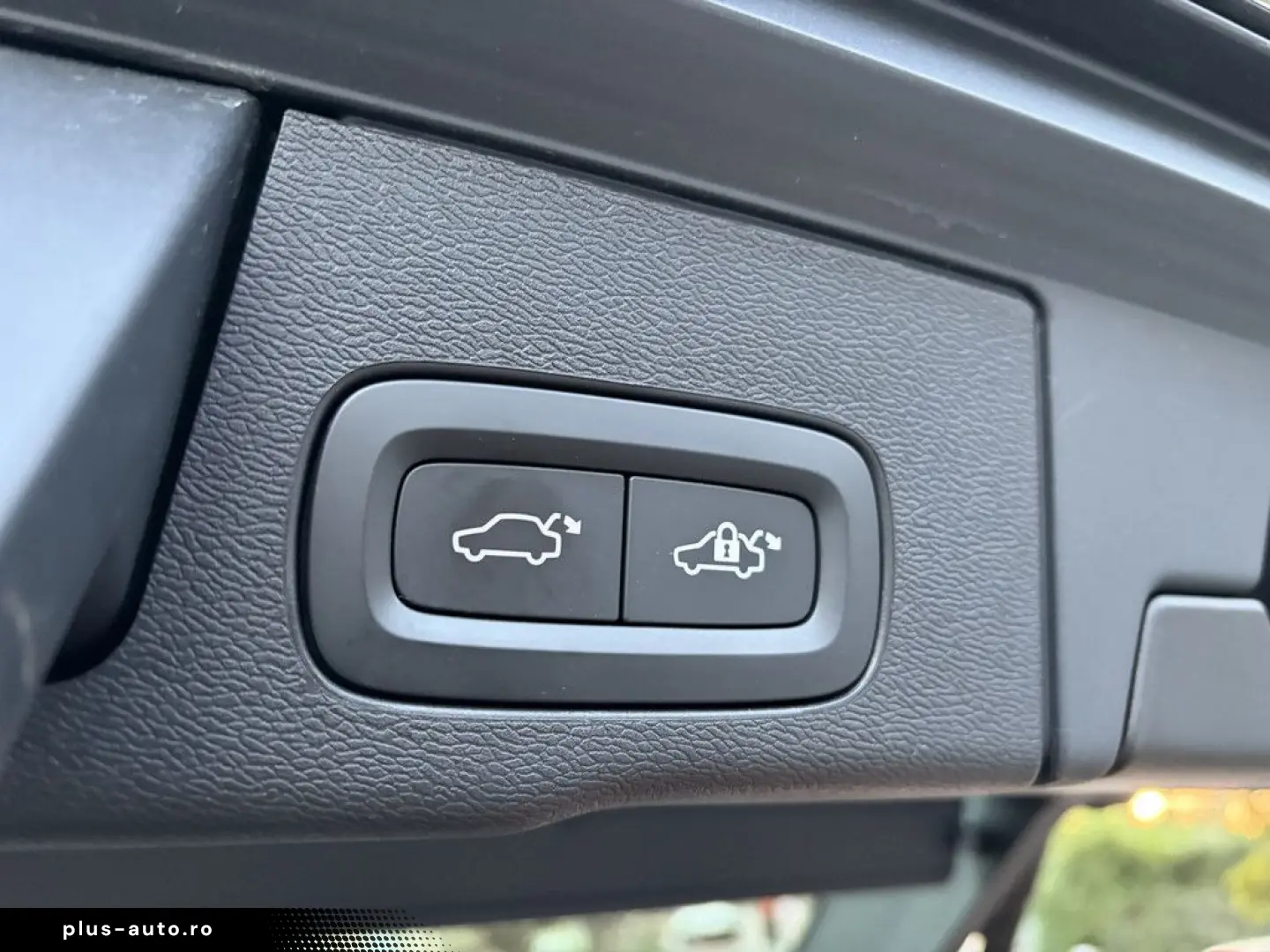 VOLVO XC60 B4 AWD Momentum