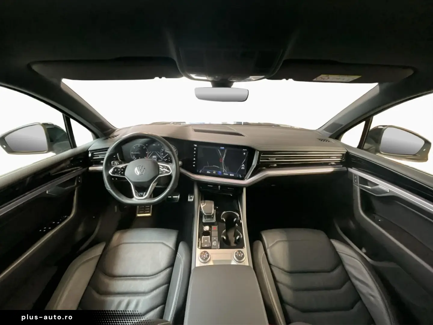 VW Touareg R-Line Black-Style AHK Luftf.