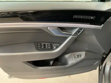 VW Touareg R-Line Black-Style AHK Luftf.