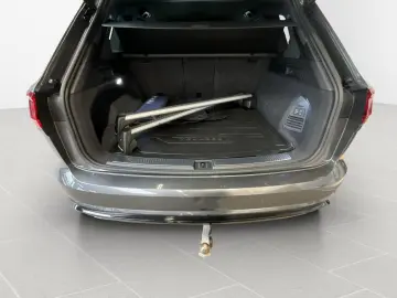 VW Touareg R-Line Black-Style AHK Luftf.