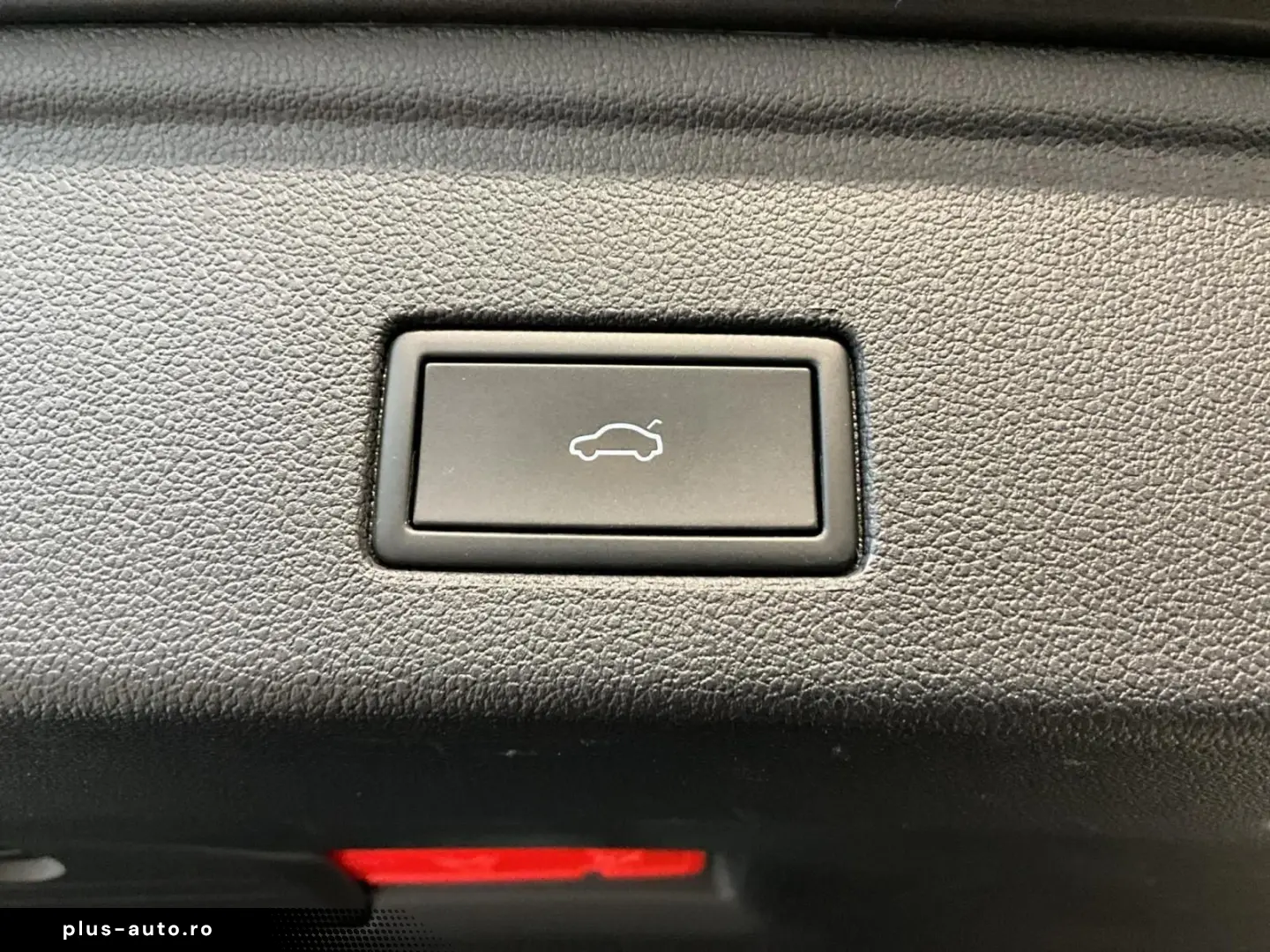 VW Touareg R-Line Black-Style AHK Luftf.