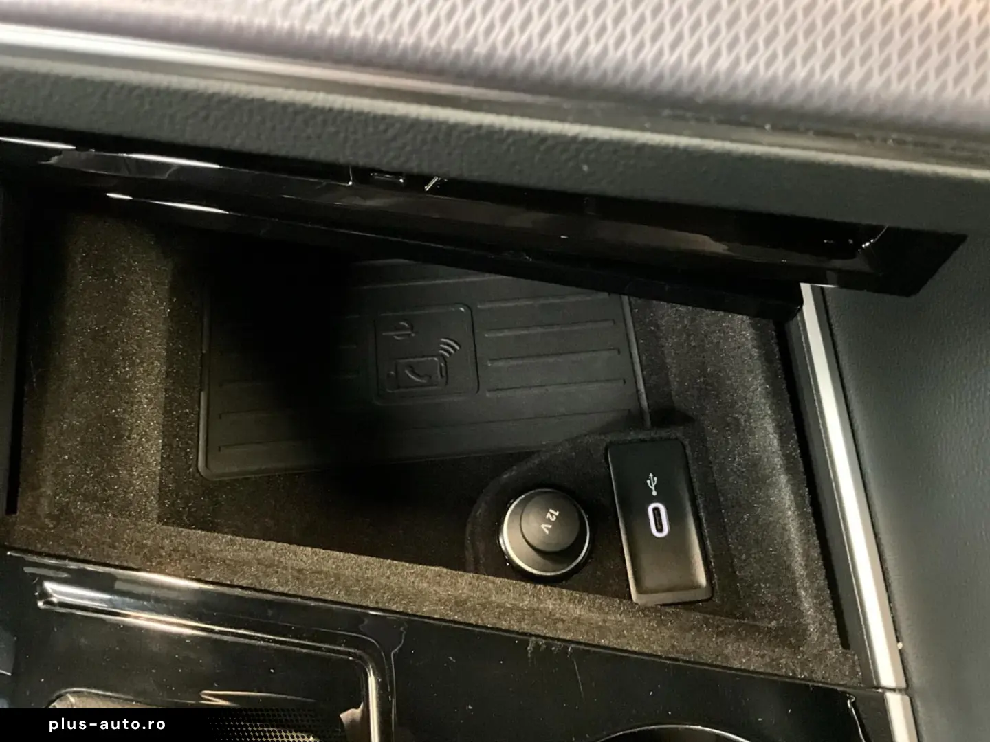 VW Touareg R-Line Black-Style AHK Luftf.