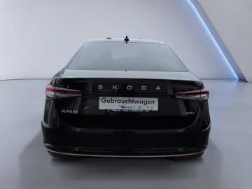 SKODA Superb 2.0 TSI 4x4 L&K HEAD-UP AHK KAMERA