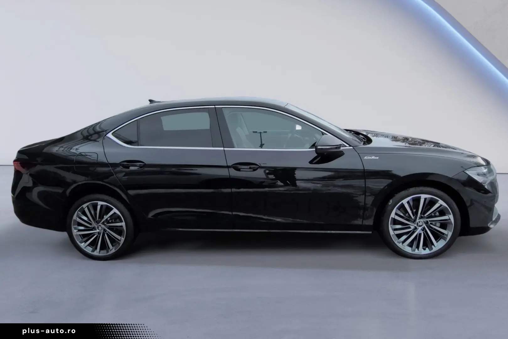 SKODA Superb 2.0 TSI 4x4 L&K HEAD-UP AHK KAMERA