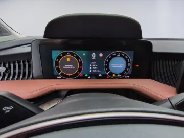 SKODA Superb 2.0 TSI 4x4 L&K HEAD-UP AHK KAMERA