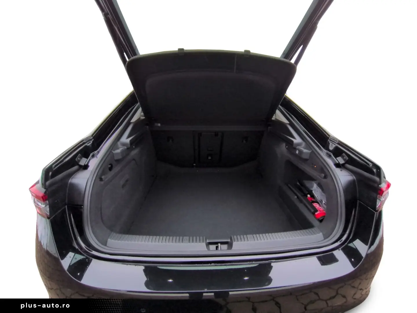 SKODA Superb 2.0 TSI 4x4 L&K HEAD-UP AHK KAMERA