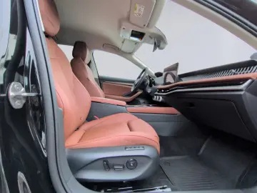 SKODA Superb 2.0 TSI 4x4 L&K HEAD-UP AHK KAMERA