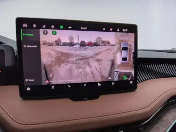 SKODA Superb 2.0 TSI 4x4 L&K HEAD-UP AHK KAMERA