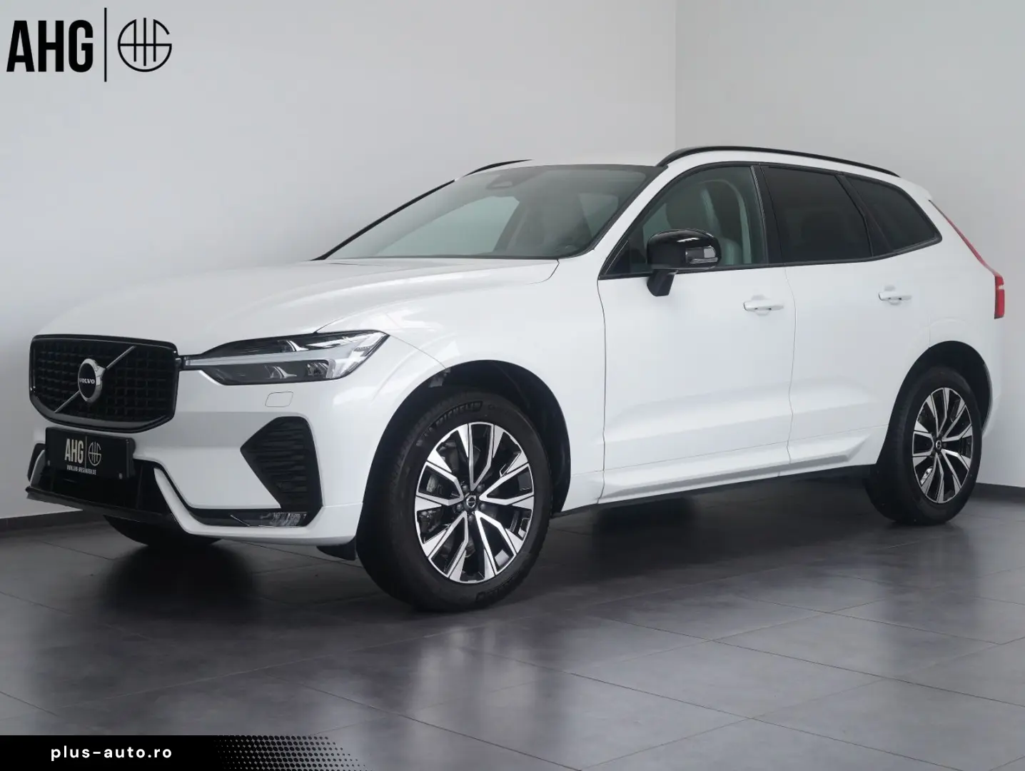 VOLVO XC60 B4 D AWD Plus Dark