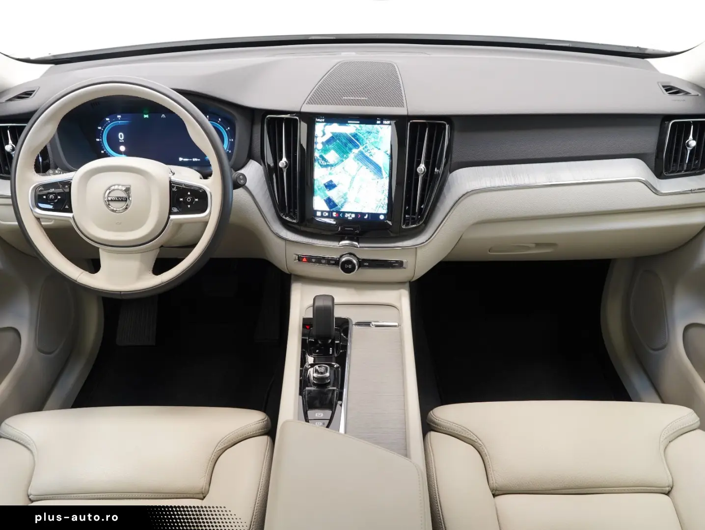 VOLVO XC60 B4 D AWD Plus Dark