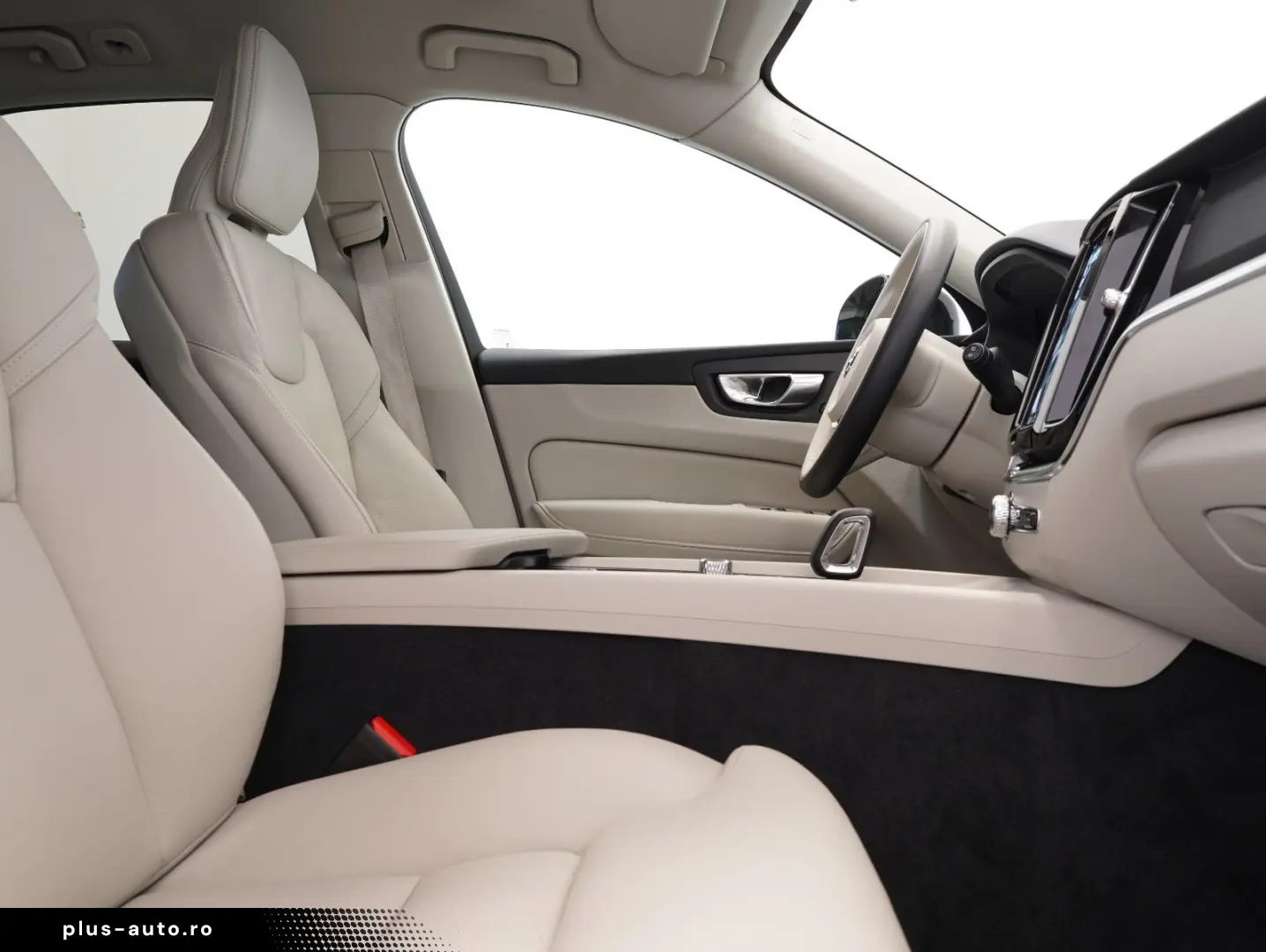 VOLVO XC60 B4 D AWD Plus Dark