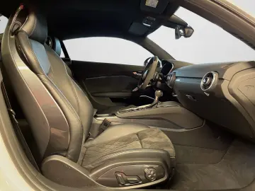 AUDI TT RS Coupé TT RS Coupé 294(400) kW(PS) S tronic