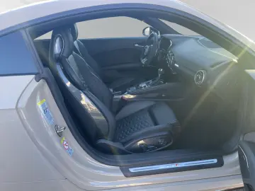 AUDI TT RS Coupé 2.5 TFSI qu. S tronic Matrix 280km