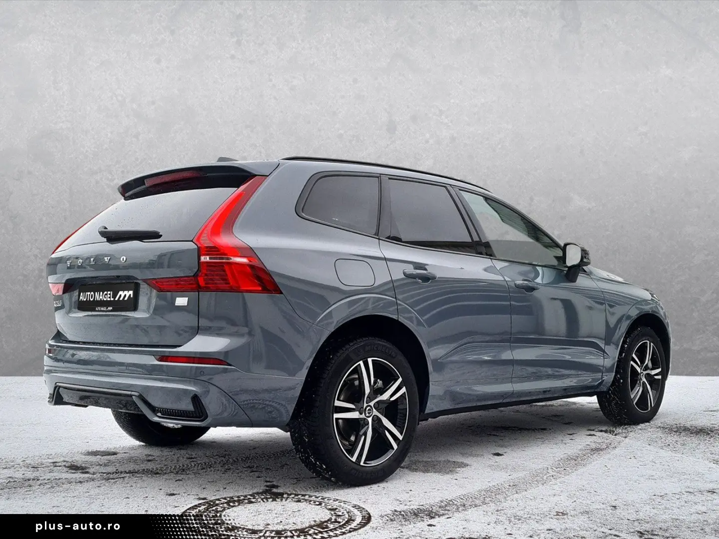 VOLVO XC60 T6 AWD Hybrid Plus Dark