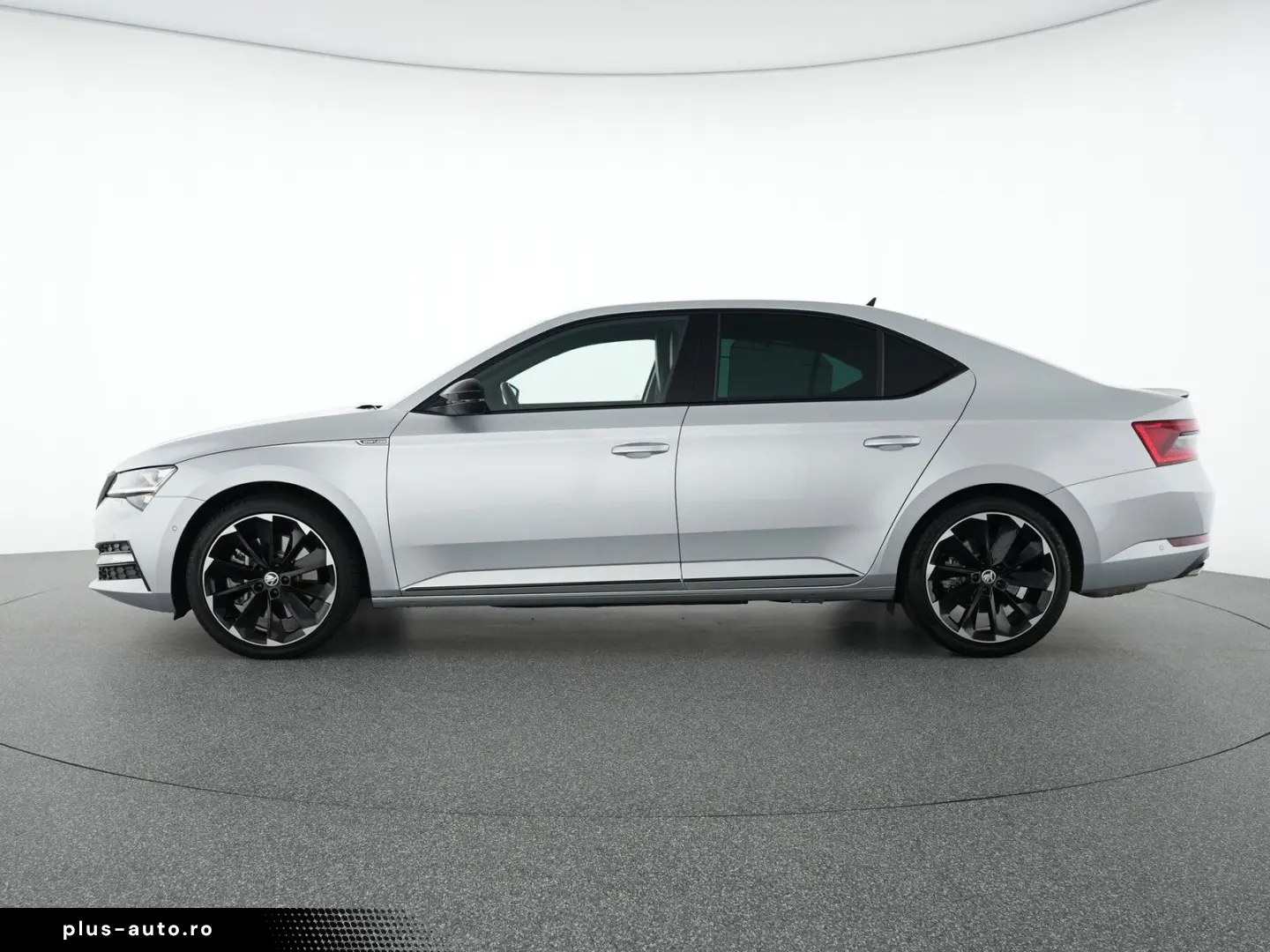 SKODA Superb Sportline 4x4 ACC Kamera LED Totwinkel-As