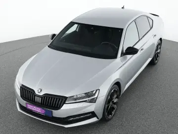 SKODA Superb Sportline 4x4 ACC Kamera LED Totwinkel-As