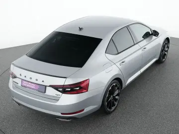 SKODA Superb Sportline 4x4 ACC Kamera LED Totwinkel-As