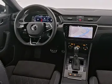 SKODA Superb Sportline 4x4 ACC Kamera LED Totwinkel-As