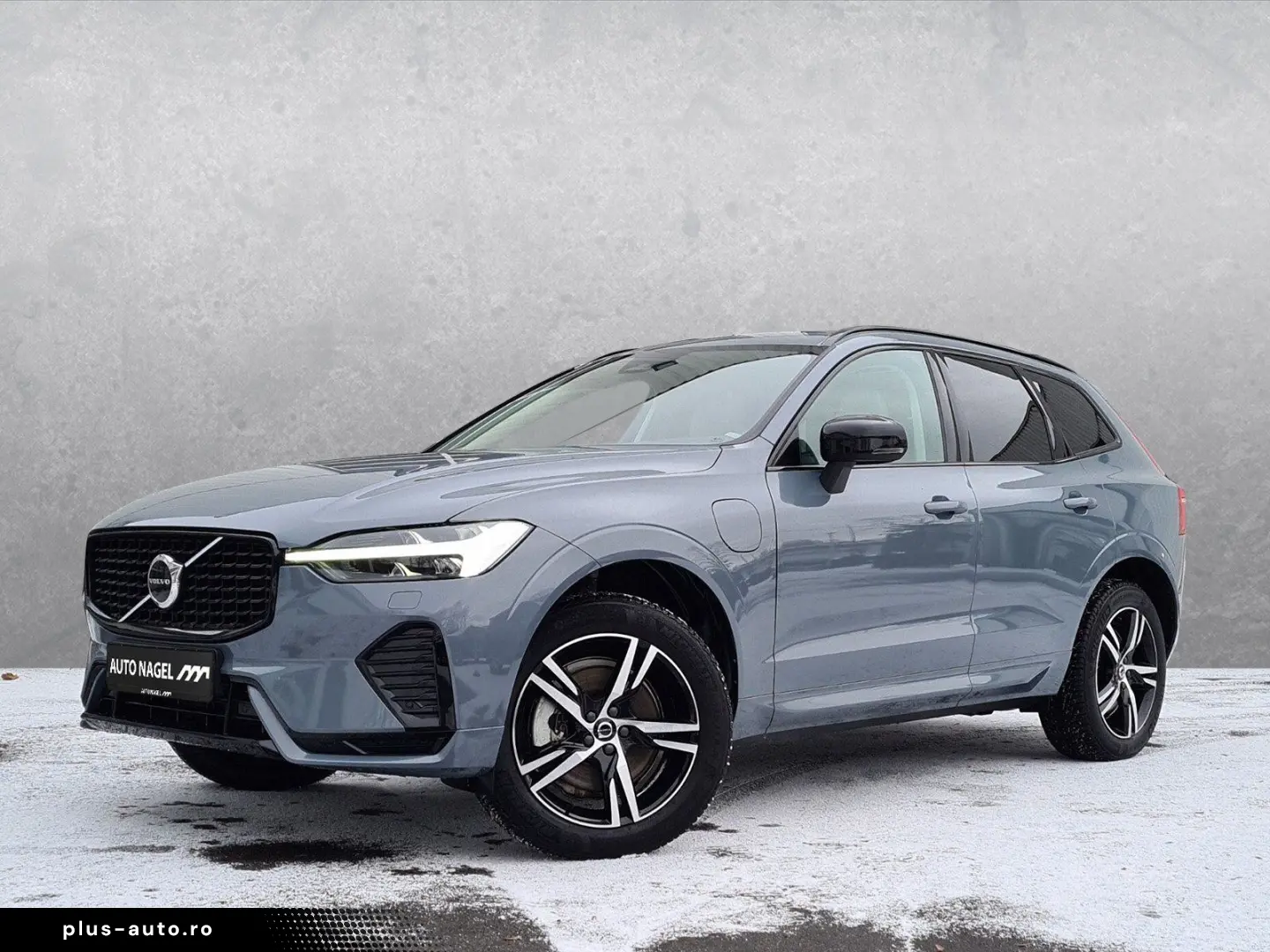 VOLVO XC60 T6 AWD Hybrid Plus Dark