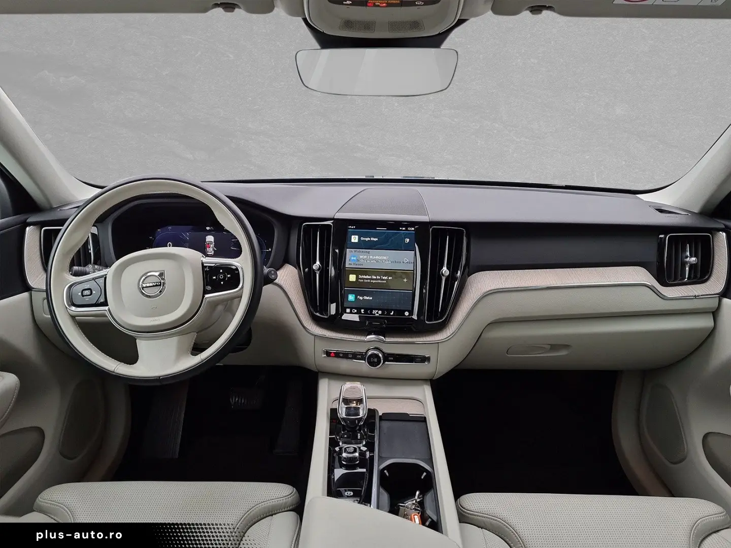 VOLVO XC60 T6 AWD Hybrid Plus Dark