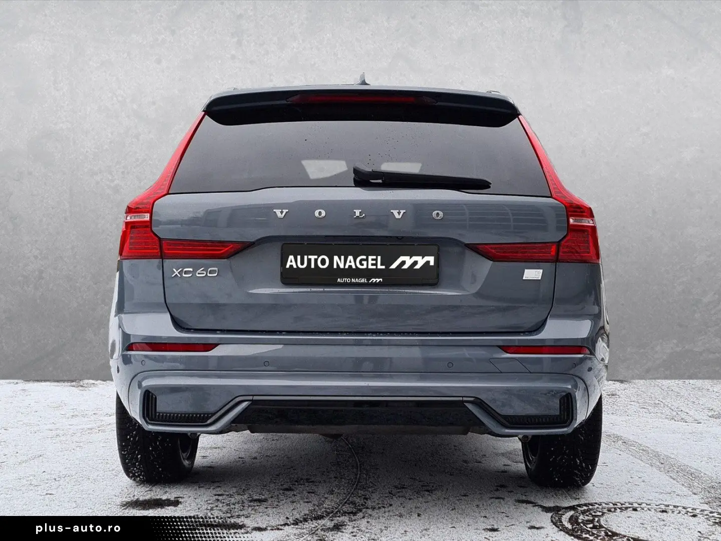 VOLVO XC60 T6 AWD Hybrid Plus Dark