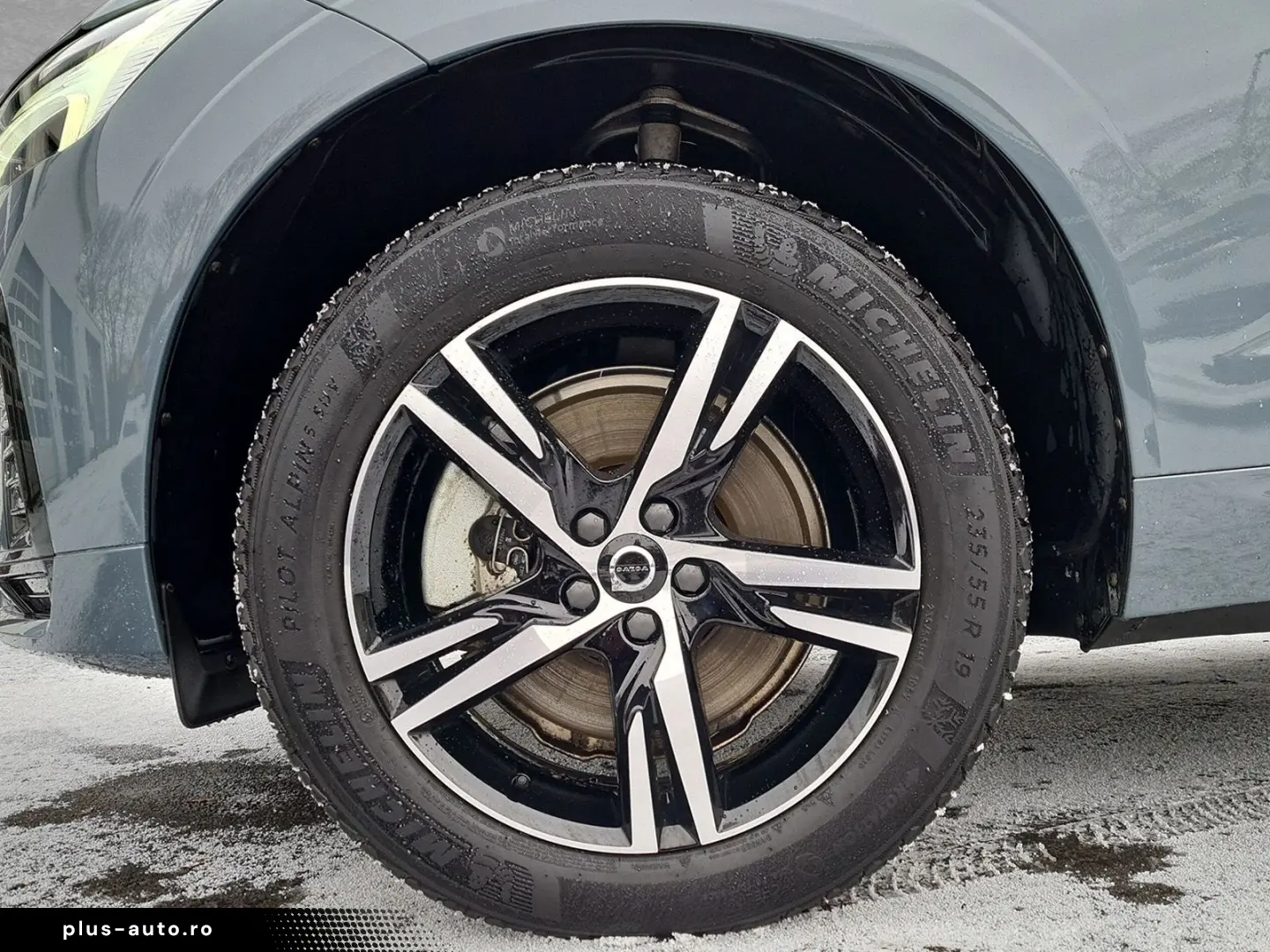 VOLVO XC60 T6 AWD Hybrid Plus Dark