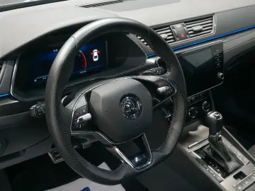 SKODA Superb Lim. 2.0 TSI Sportline 4x4 TEMP MATRIX VC