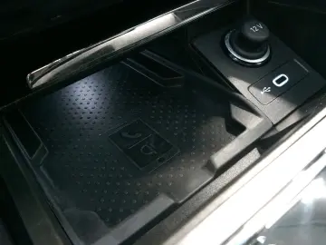 SKODA Superb Lim. 2.0 TSI Sportline 4x4 TEMP MATRIX VC