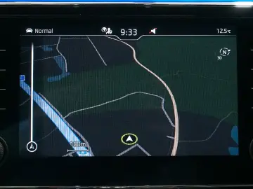 SKODA Superb Lim. 2.0 TSI Sportline 4x4 TEMP MATRIX VC