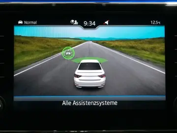 SKODA Superb Lim. 2.0 TSI Sportline 4x4 TEMP MATRIX VC