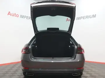 SKODA Superb Lim. 2.0 TSI Sportline 4x4 TEMP MATRIX VC