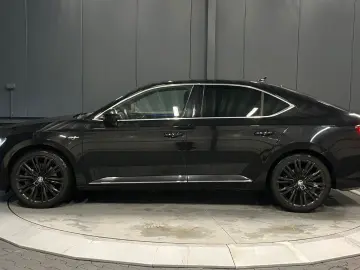 SKODA Superb Lim. L&K 4x4  280PS 19Zoll AHK SitzKlima