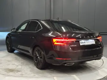 SKODA Superb Lim. L&K 4x4  280PS 19Zoll AHK SitzKlima