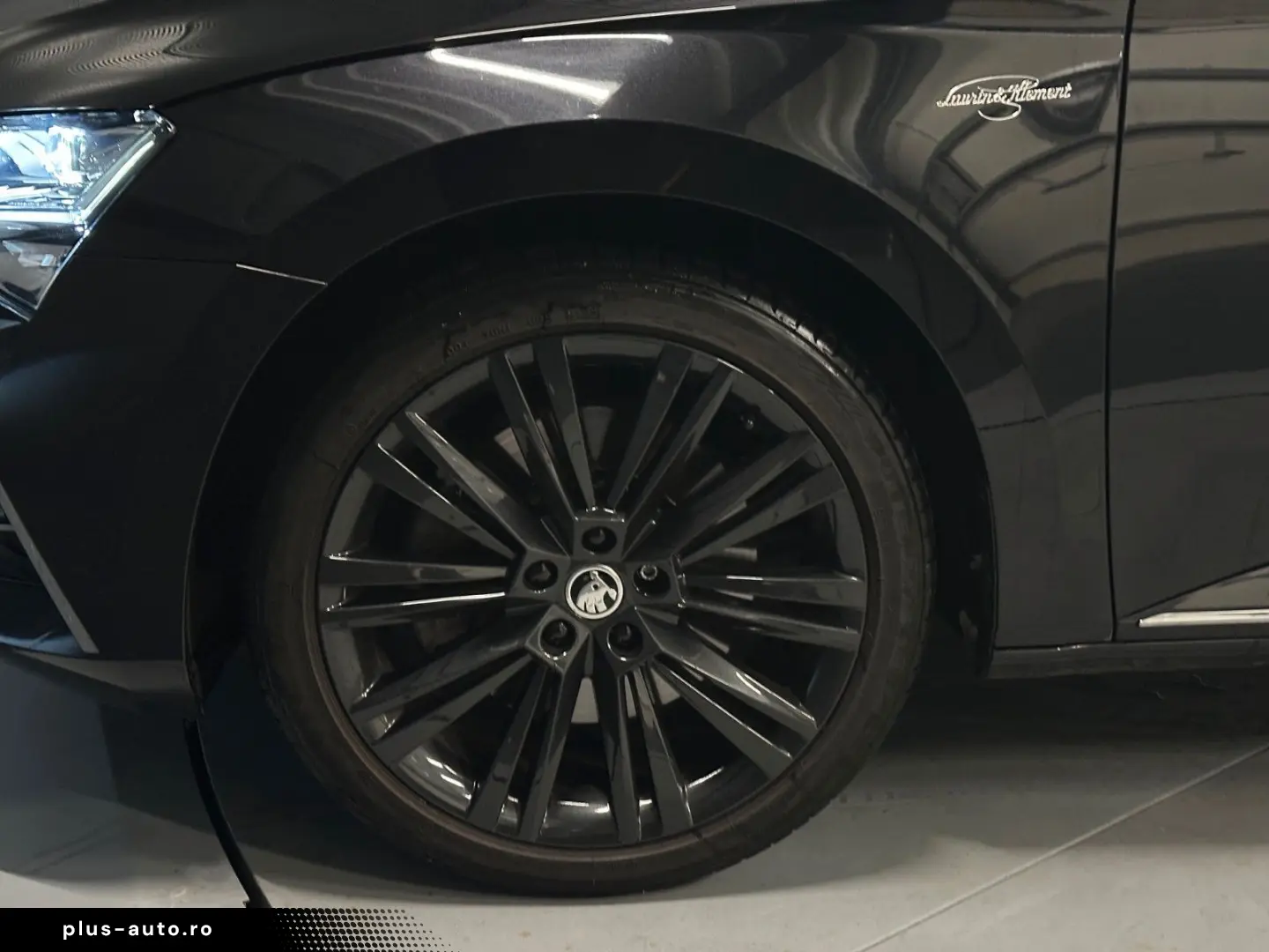 SKODA Superb Lim. L&K 4x4  280PS 19Zoll AHK SitzKlima