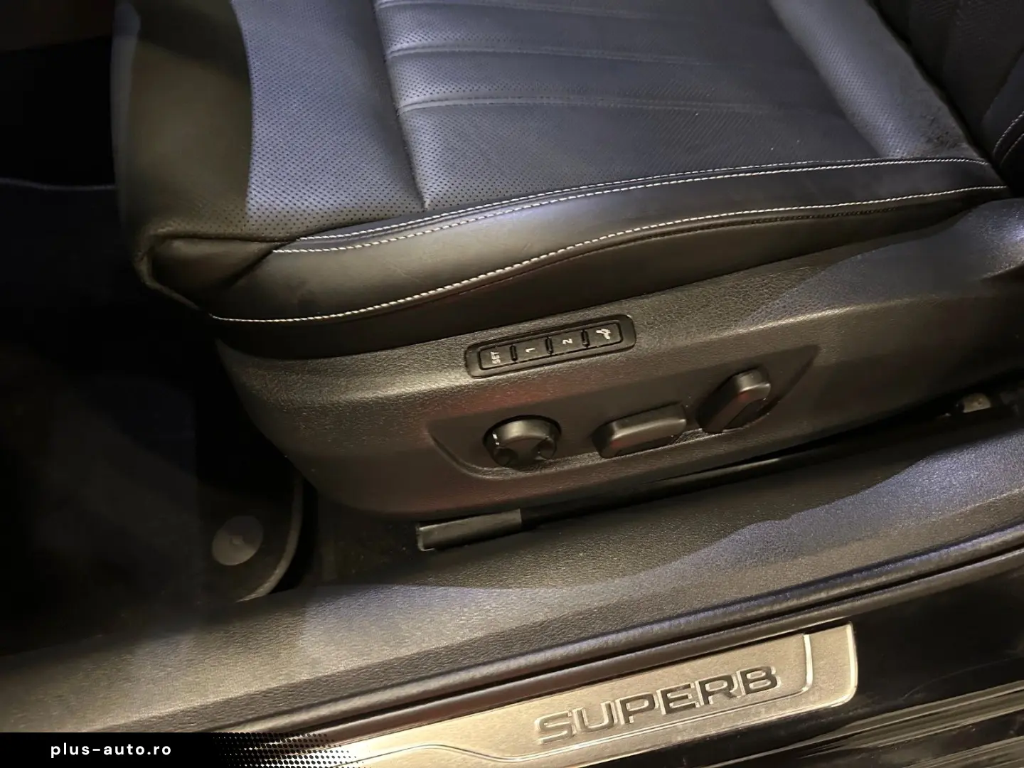 SKODA Superb Lim. L&K 4x4  280PS 19Zoll AHK SitzKlima